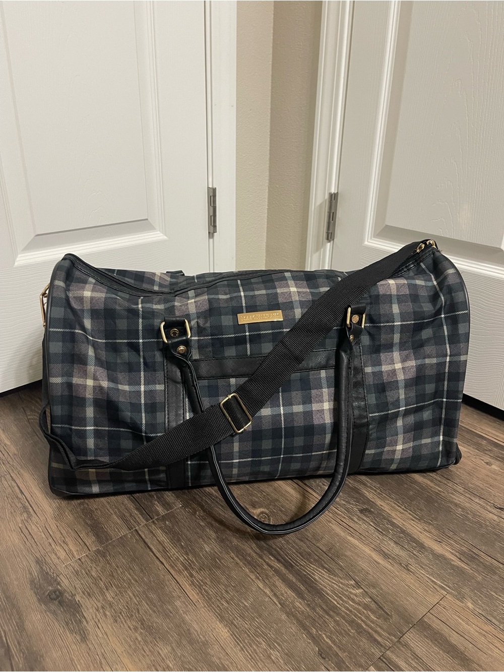 Isaac Mizrahi | 22" Green Plaid Duffle Bag - Like  New!